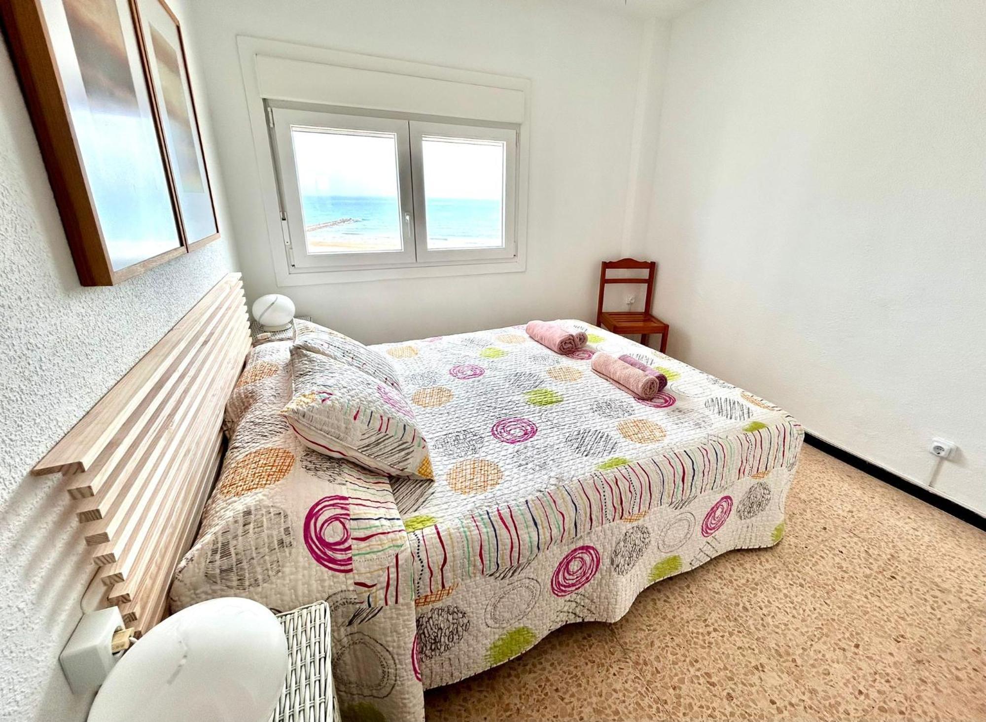 Ferienwohnung Piso En El Puig: Frente Al Mar Exterior foto